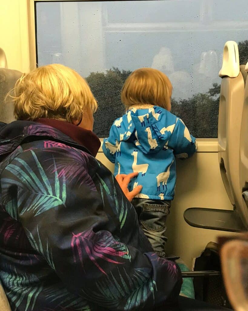 how to travel by train to a ski holiday