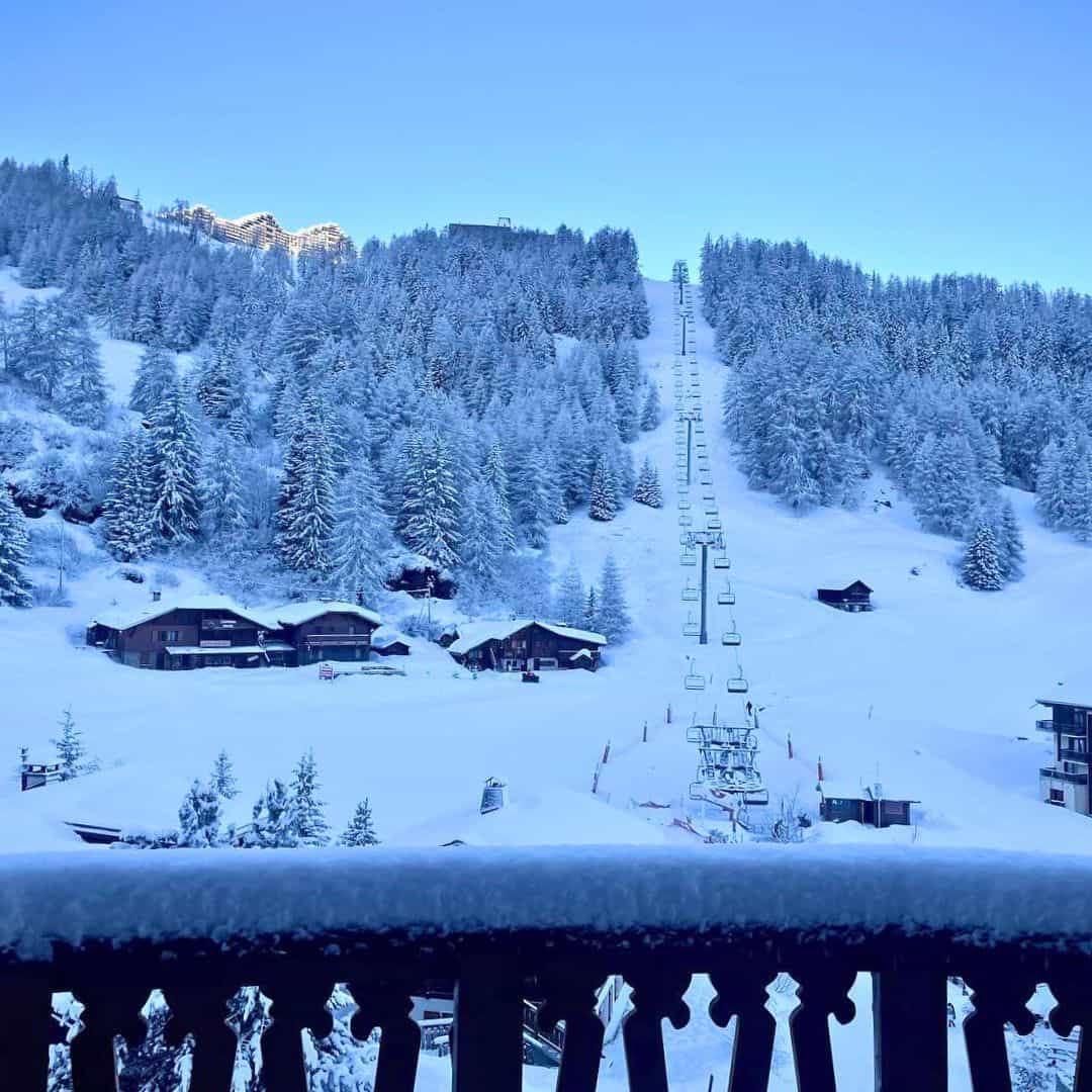 Alpoholics ski chalets La Plagne