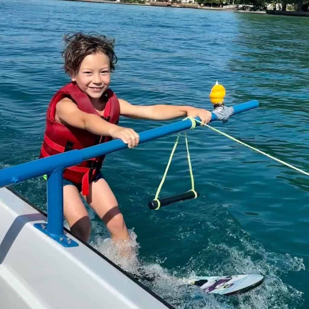 kids waterskiing lake Annecy