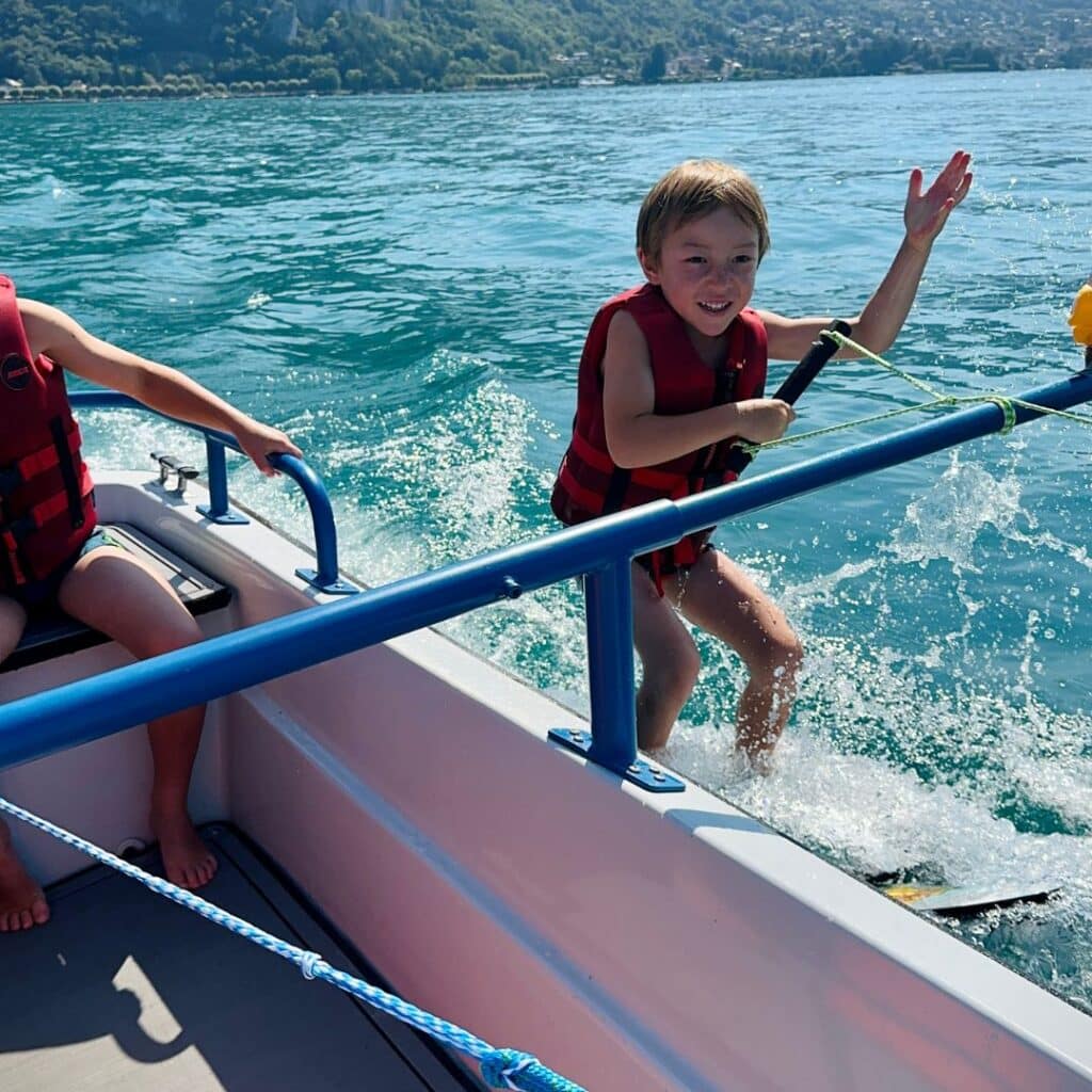kids water skiing lake annecy - e baby ski