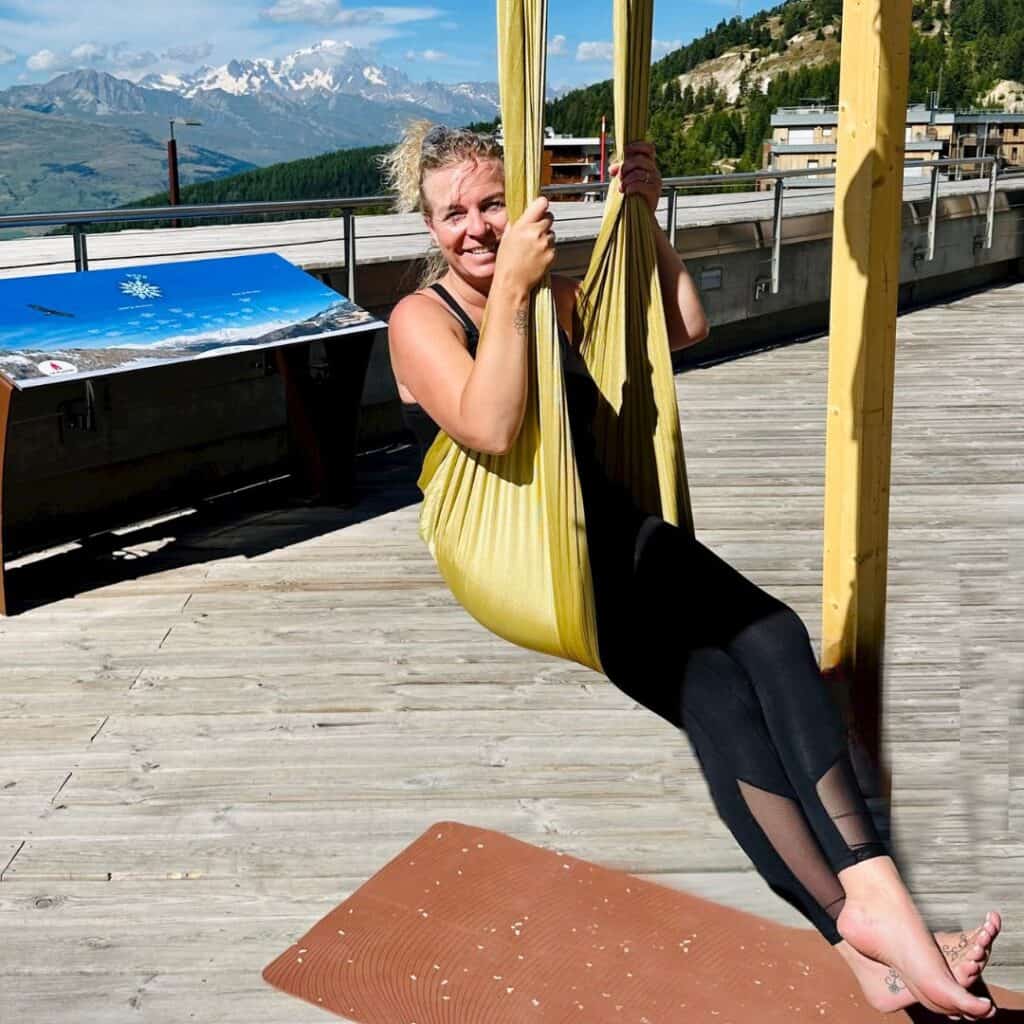 Aerial yoga la plagne